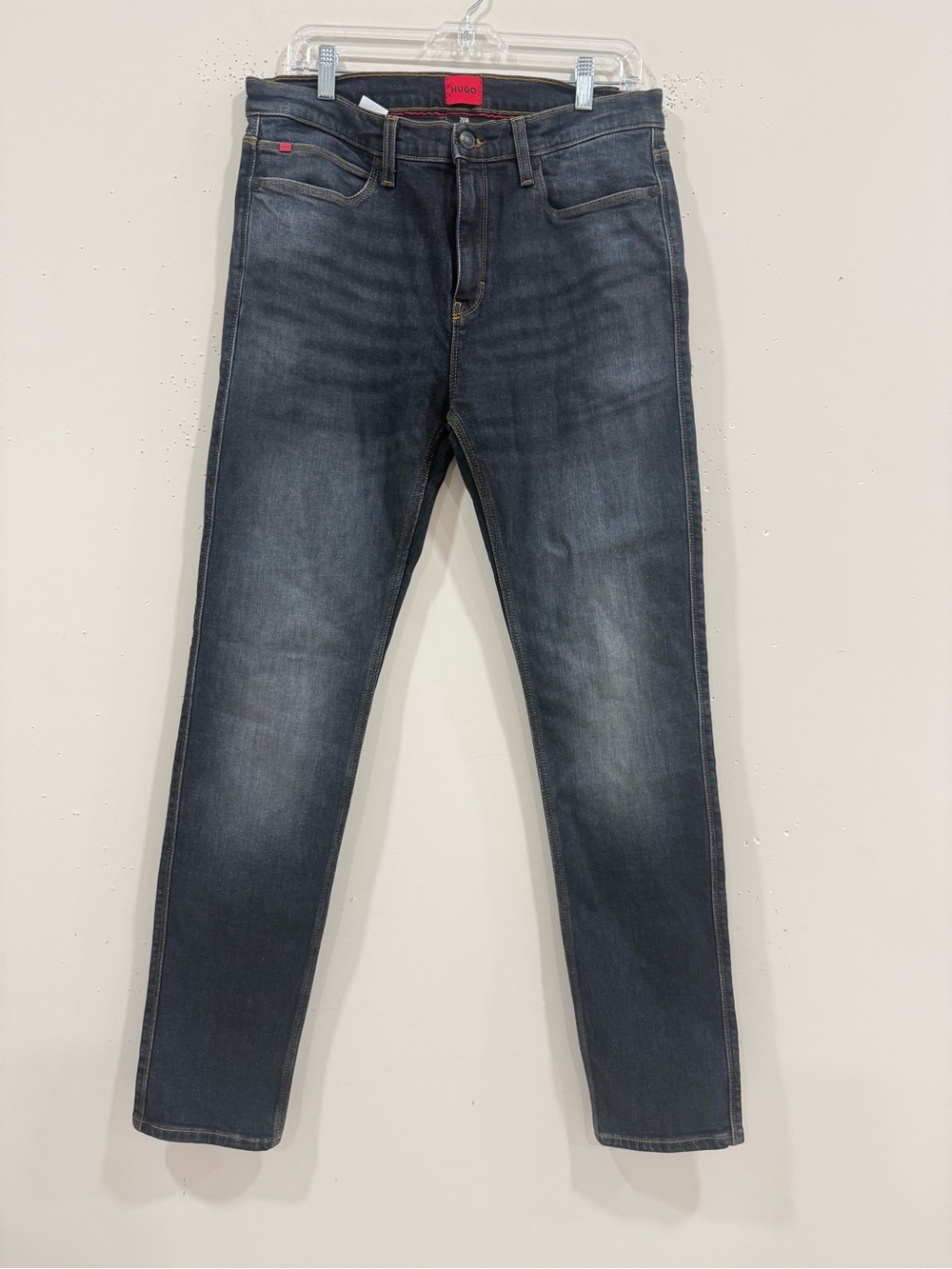 Hugo BOSS Hugo 708 Slim Men's Jeans W32 L34 Faded Red Logo Zipper